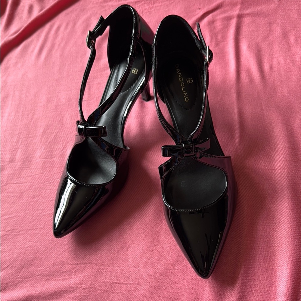 Bandolino Black Stiletto Heels with T-Strap